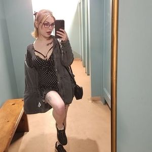 Meet your Posher, Talea